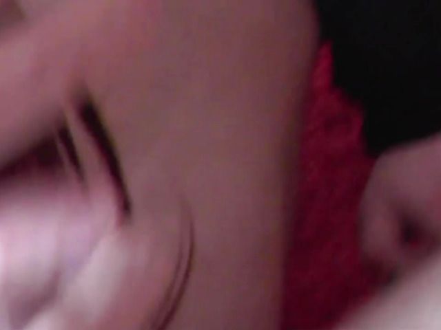 A pretty woman can't stop eating cum