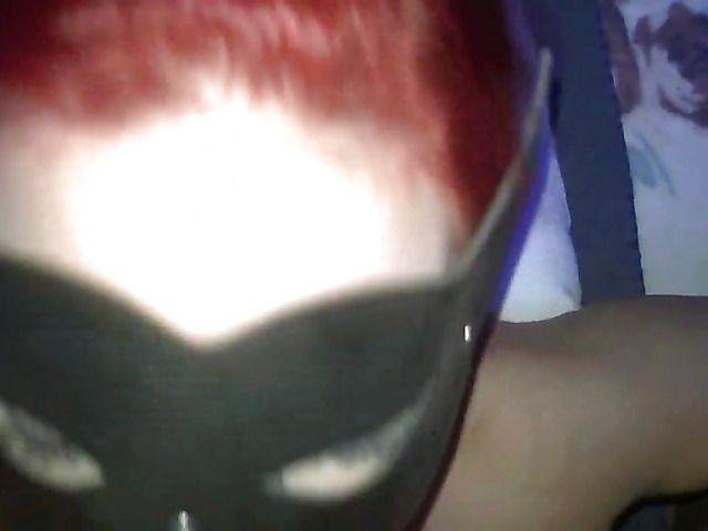 GF in mask sucks for cum