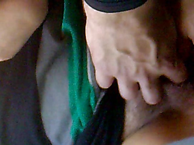 Car sex with dark haired horny wife