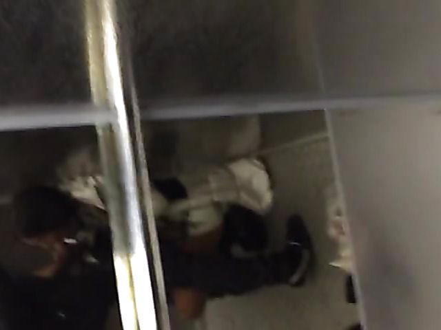 Brown eyed GF sucks in the elevator