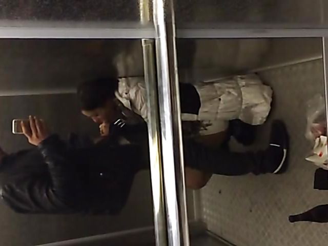 Brown eyed GF sucks in the elevator