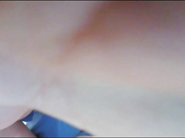 Four fingers in shaved amateur pussy