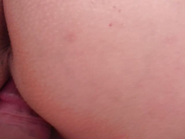 Girlfriend gets cum on her beautiful ass