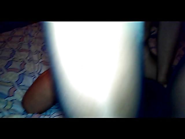 Dude bangs his hot GF in the bedroom