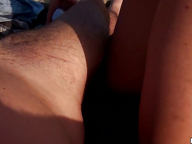 GF with pierced clit fucking at the beach