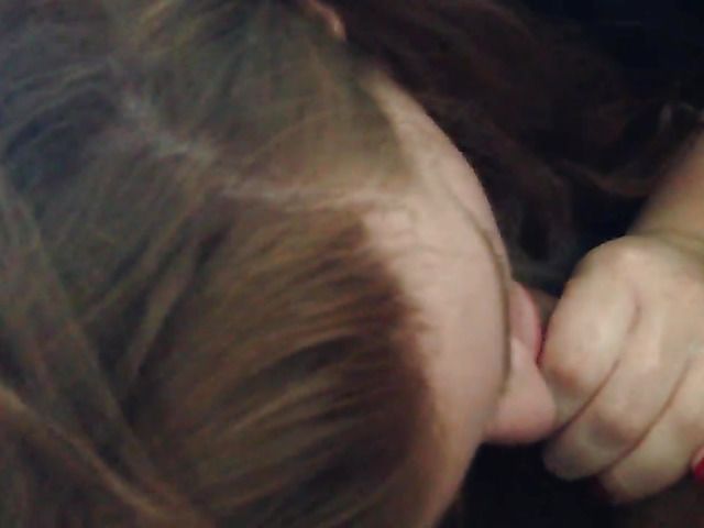 Pretty wife first time blowjob on cam