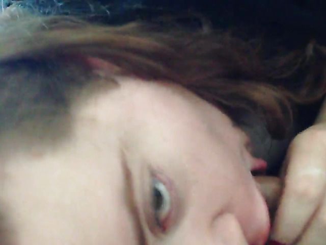 Pretty wife first time blowjob on cam