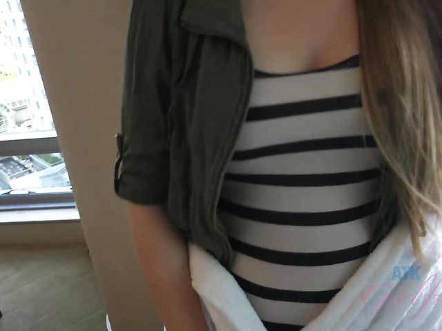 Foot fetish fun with nice curvy GF