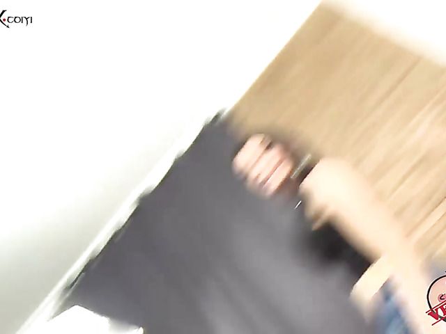 Big tit model gets nailed by photographer