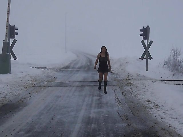 Slut Petra spreads her legs in snow