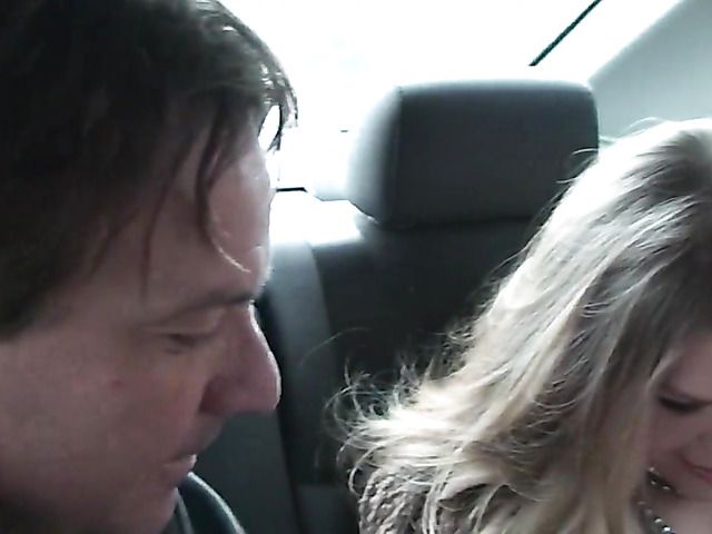 Blonde spreads in public and gives taxi blowjob