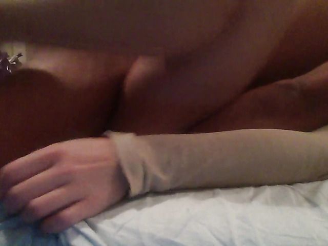 Amateur pussy fucked deep and hard in homemade porn