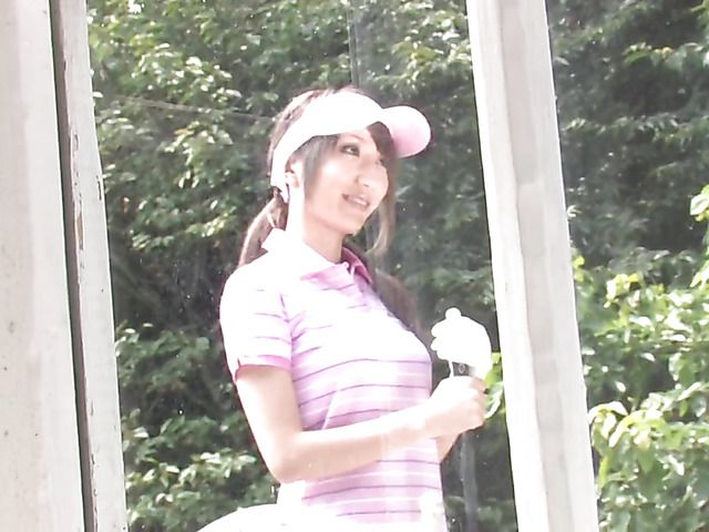 Nice Japanese golf girl gives head
