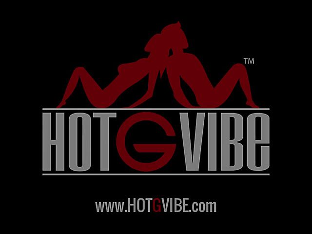 Pink vibrator makes stacked girl squirt