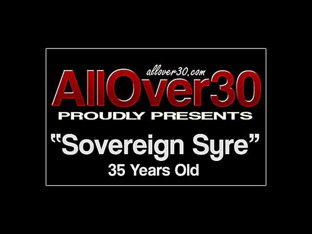 Outdoor solo with hot MILF in boots Sovereign Syre