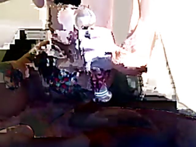 Tattooed webcam girl plays with her bald pussy non-stop