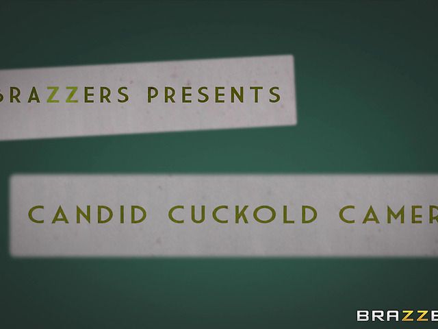 Cuckold fantasy with lingerie clad babe Riley Reid