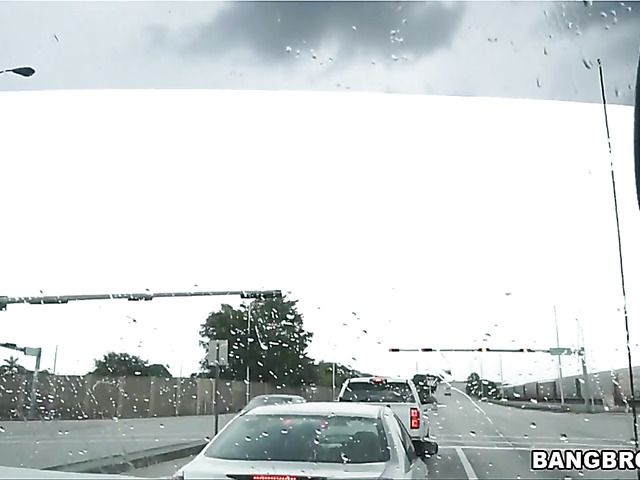 Sex for money in the backseat with a nerdy girl