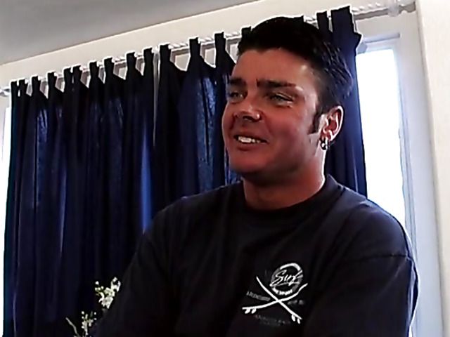 Teen double penetration in the kitchen