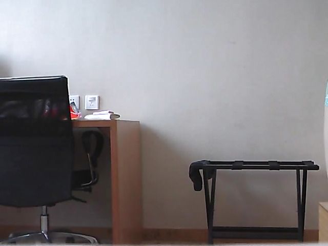 Lovely asian girlfriend gives a perfect blowjob