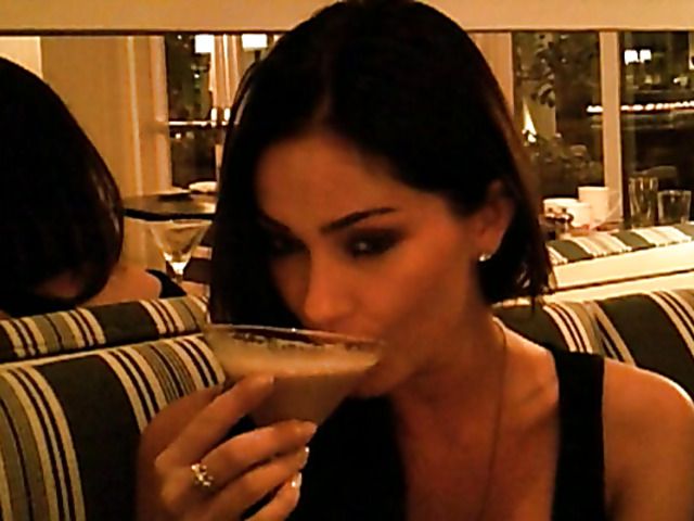 Gorgeous actress Jasmine Waltz new home video