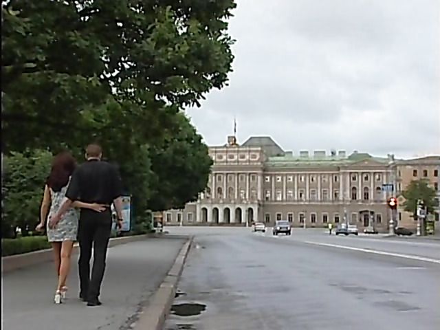 Russian couple have public sex in Saint Petersburg