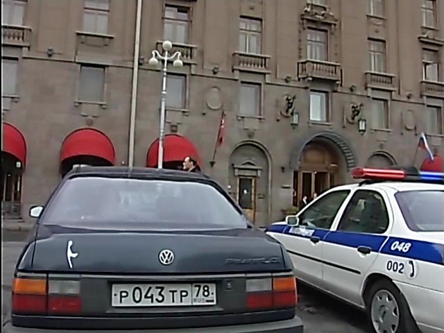 Russian couple have public sex in Saint Petersburg