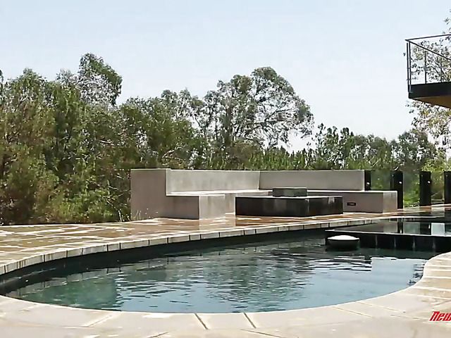 Bikini blonde shakes her big ass and gets fucked