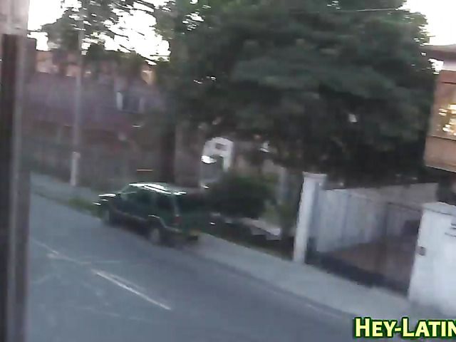 Chubby amateur latina gets her shaved pussy banged