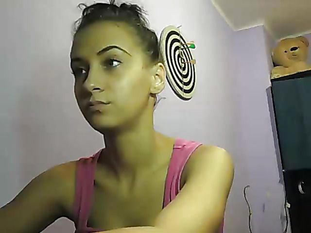 Teen brunette sucks her boyfriend off on webcam again