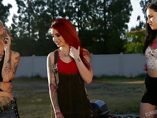 Tattooed blonde with firm tits fucks like a champ