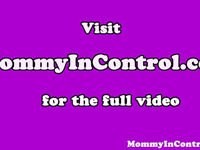 Public bathroom threesome with a super sexy MILF