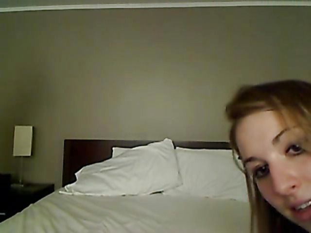 Tender girlfriend fucked and cummed on in homemade porn