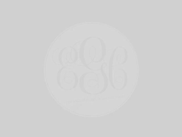 Redhead with beautiful ass takes off her jeans