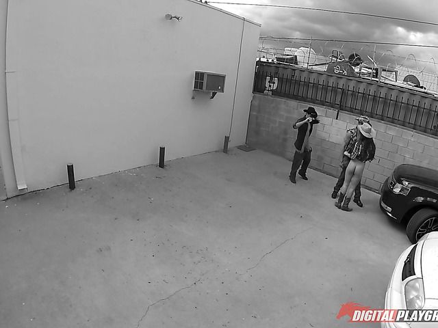 Threesome in public place with hot ass cowgirl Jojo Kiss