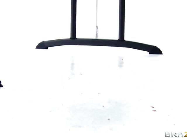 Busty Capri Cavanni rammed and creampied on massage table