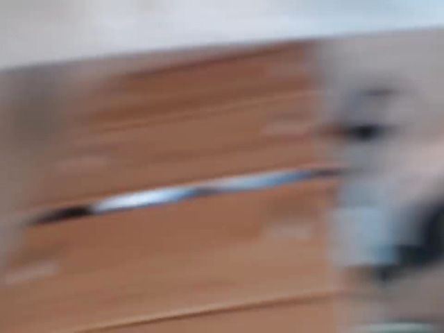 Amateur mom flaunts her plump ass and squirts