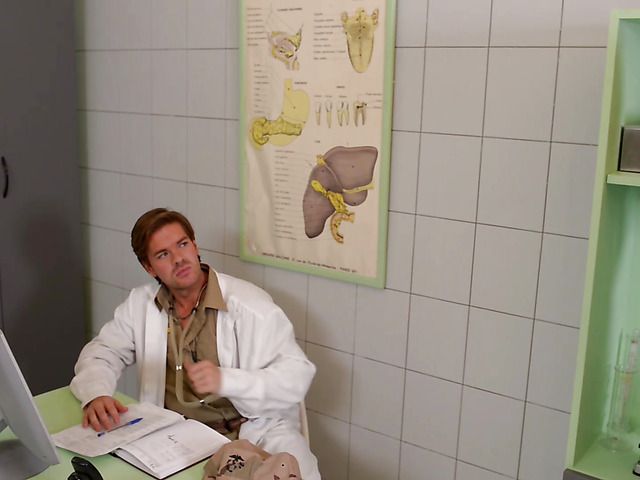 Anal loving nurse Alexa Tomas gets tag teamed