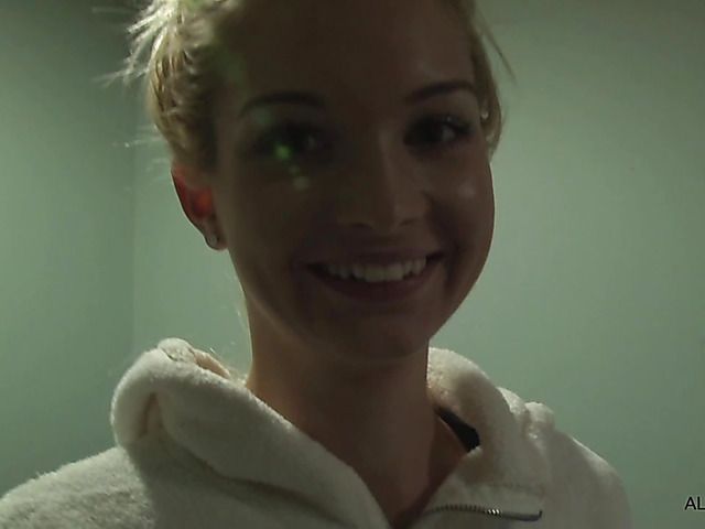 Teen Aubrey Belle takes a shower and toys her pink pussy