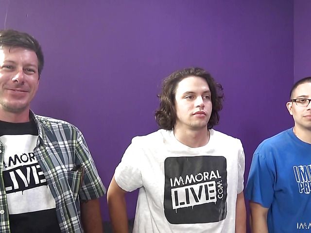 Pornstars Raven Bay and Jennifer White have sex with fans