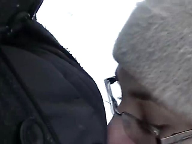 Girlfriend sucking dick in the snow