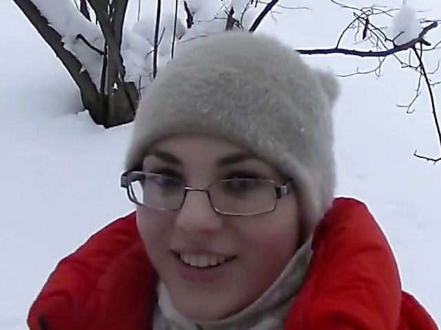 Girlfriend sucking dick in the snow