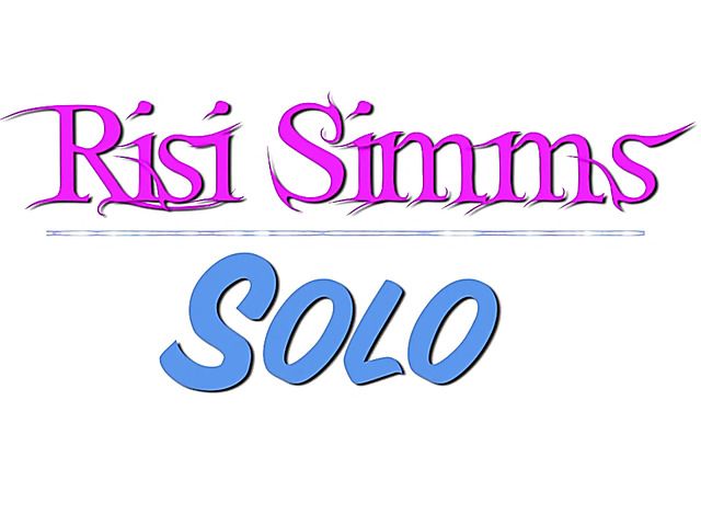 Lonely brunette Risi Simms kills time masturbating