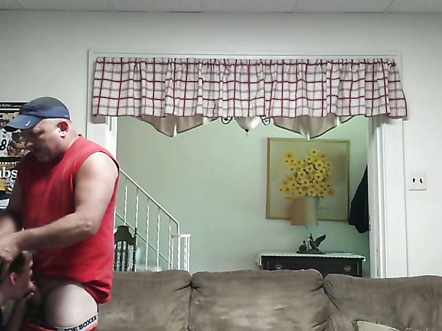 Amateur blowjob and shagging in the living room
