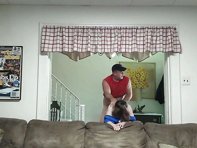 Amateur blowjob and shagging in the living room