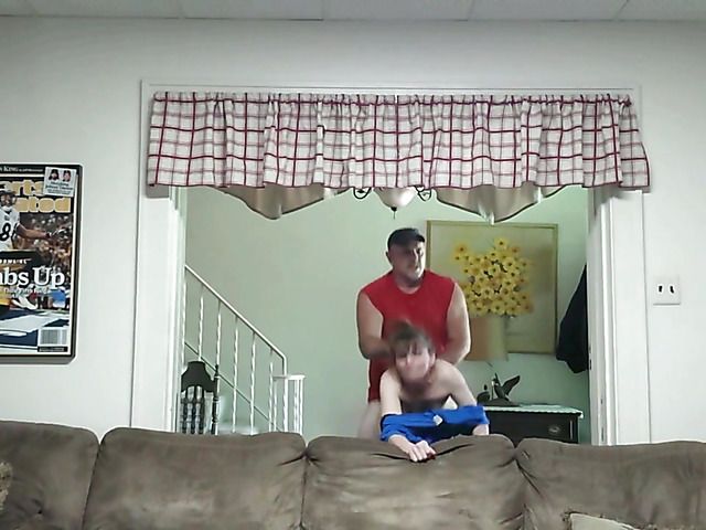Amateur blowjob and shagging in the living room
