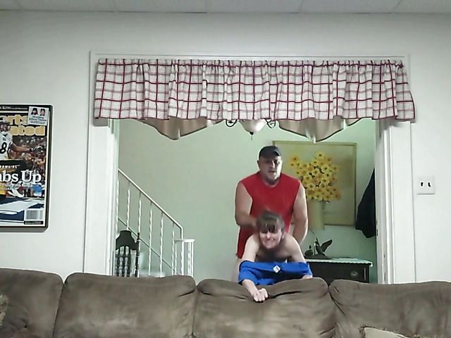 Amateur blowjob and shagging in the living room