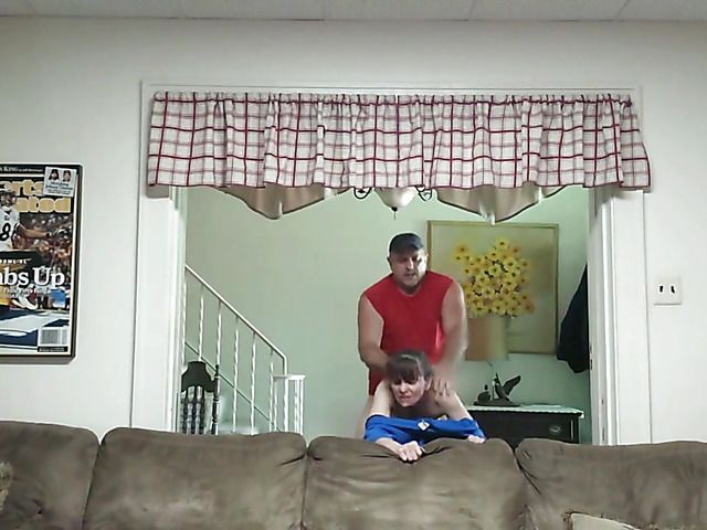 Amateur blowjob and shagging in the living room