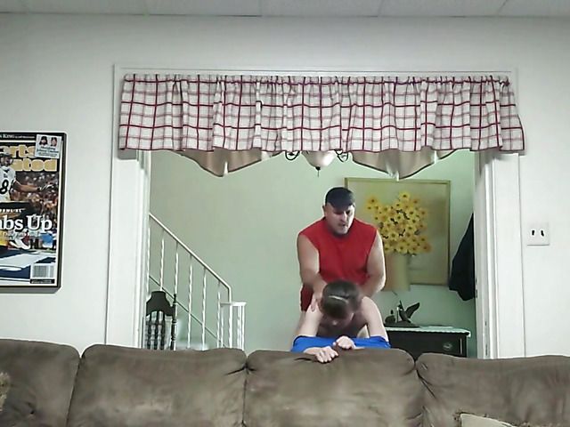Amateur blowjob and shagging in the living room