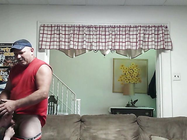 Amateur blowjob and shagging in the living room